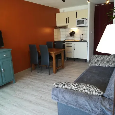 Vue Port Avec Parking Prive, Piscine, Parc, Boulodrome Apartmán *